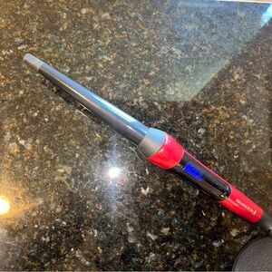 Remington Red and Gray Tapered Curling Wand